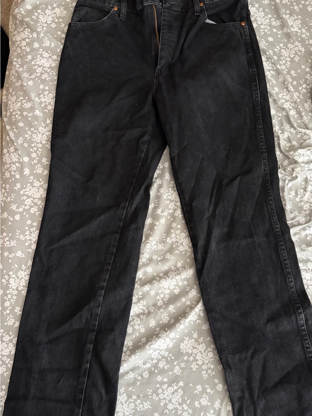 Wrangler 936 Shadow Black Size 32x34